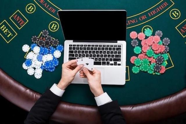 Tham gia cá cược tại sòng bạc online rất tiện lợi